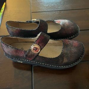 Alegria Women’s Velcro Shoes! Size 38